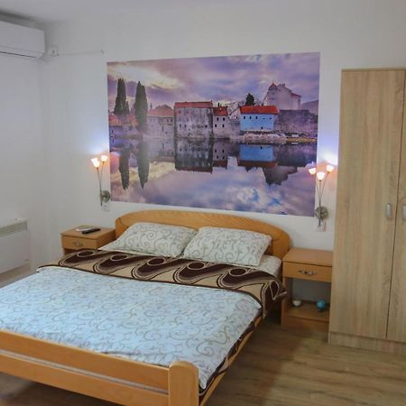 Appartamento Sobe Mira Trebinje Esterno foto